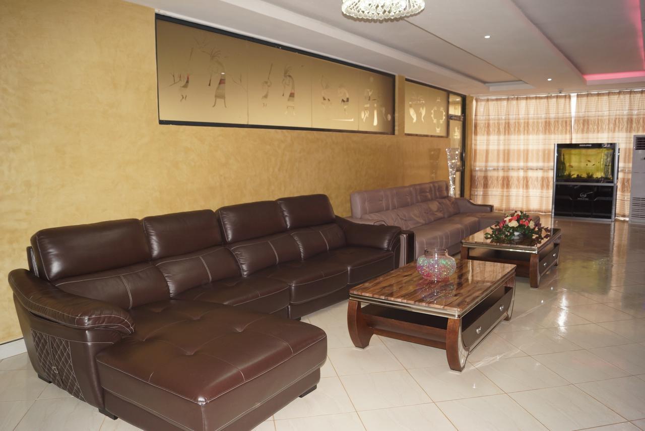 Hotel Ok Кампала Екстер'єр фото